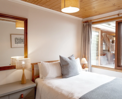 Mandala Rest and Retreat - Queen Bedroom